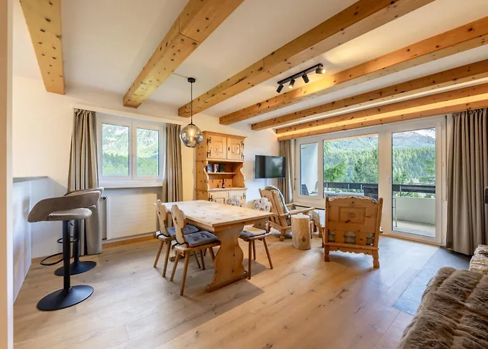 Cosy Facing Piz Rosatsch São Moritz