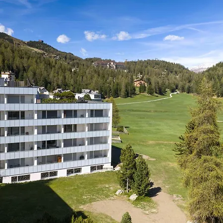 Cosy Facing Piz Rosatsch With Efireplace, Pool & Sauna